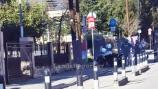 Πιάστηκαν στα χέρια μαθητές σε σχολείο της Λαμίας: Αντάλλαξαν μπουνιές, μπλέχτηκαν και εξωσχολικοί