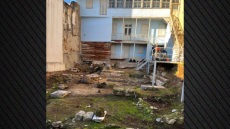 Αποκαλύφθηκαν αρχαιότητες στην αυλή της «Οικίας Κοκοβίκου» στην Πλάκα, δείτε φωτογραφίες

