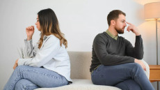 Γιατί μένουμε σε ένα δυστυχισμένο γάμο – Πώς θα πάρουμε την απόφαση να χωρίσουμε

