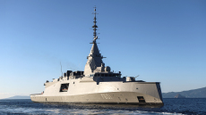 Η φρεγάτα Κίμων πλέει σε ελληνικά ύδατα:  Δείτε live την τελετή υποδοχής από το Πολεμικό Ναυτικό στον Σαρωνικό