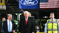 Η Ford έθεσε σε διαθεσιμότητα τον εργάτη που αποκάλεσε τον Τραμπ «προστάτη παιδόφιλων»