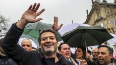 Ο ακροδεξιός Αντρέ Βεντούρα φαβορί για τον πρώτο γύρο των προεδρικών εκλογών στην Πορτογαλία