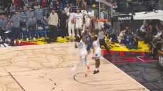 ΝΒΑ: Ο Άντονι Μπλακ έβαλε υποψηφιότητα για το κάρφωμα της χρονιάς - Έκανε «πόστερ» σχεδόν όλη την πεντάδα των Γκρίζλις