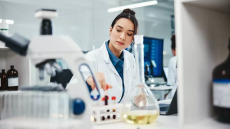 Απλό τεστ αίματος προβλέπει τη νόσο του Crohn χρόνια πριν τα συμπτώματα
