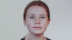 Αναζήτηση δίχως τέλος: Άγνωστο αν η Λόρα επιβιβάστηκε σε άλλη πτήση μετά την Φρανκφούρτη, την αναζητά στη Γερμανία ο πατέρας της