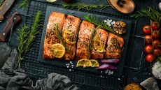 Βιταμίνη D: Οι τροφές που ενισχύουν οργανισμό και ανοσοποιητικό