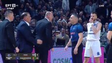 ΠΑΟΚ: Έξαλλος με τους διαιτητές ο Ζντόβτς αποβλήθηκε λίγο πριν το τέλος του πρώτου δεκαλέπτου με τον Παναθηναϊκό