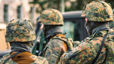 Οι 8 ευρωπαϊκές χώρες που έστειλαν στρατιωτικούς στη Γροιλανδία απαντούν στον Τραμπ: Στηρίζουμε την ασφάλεια στην Αρκτική, υπονομεύεις τις σχέσεις Ευρώπης-ΗΠΑ