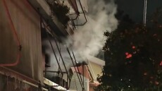 Υπό έλεγχο η φωτιά σε διαμέρισμα στο Χαλάνδρι, δείτε βίντεο