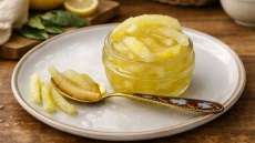 Το γλυκό κουταλιού λεμόνι θέλει τεχνική, όχι μόνο συνταγή: Πώς το πετυχαίνουμε