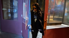 Η Ριάνα «έφαγε πόρτα» από τον σωματοφύλακά της: Τι κύριος που είσαι, του είπε, δείτε βίντεο