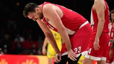 Ολυμπιακός: Χωρίς Μιλουτίνοφ στην Πόλη για τον αγώνα με την Εφές