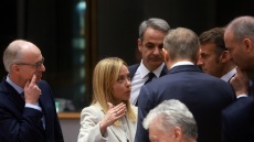 «Κακή ιδέα η σύγκρουση με Τραμπ»: Οι προειδοποιήσεις Μελόνι στους Ευρωπαίους πίσω από κλειστές πόρτες στις Βρυξέλλες