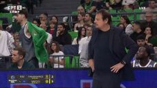 Παναθηναϊκός - Μαρούσι: Έξαλλος ο Άταμαν, άλλαξε την πεντάδα στο τρίλεπτο, δείτε βίντεο
