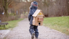 Γυναικείες οργανώσεις: Προβληματική η υποχρεωτική συνεπιμέλεια, οι αλλαγές δεν μπορεί να γίνονται για σκοπιμότητες