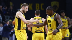 ΑΕΚ - Άλμπα Βερολίνου 88-80: «Ψυχωμένη» η Ένωση γύρισε από το -11 και υπέταξε τους Γερμανούς 