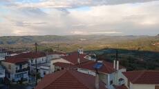 Πρόεδρος χωριού στην Ηλεία προσφέρει 1.000 ευρώ σε κάθε γυναίκα που θα μείνει στην περιοχή