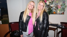 Οι αδερφές Ράντη προχώρησαν σε διπλή μαστεκτομή την ίδια ημέρα: «Λυγίσαμε και οι δύο»