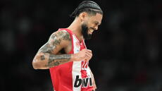 Ολυμπιακός: Ο Ντόρσεϊ γύρισε το πόδι του και αποχώρησε για τα αποδυτήρια, επέστρεψε στην 3η περίοδο 