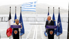 «Επισπεύδουμε την ανανέωση της ελληνογαλλικής αμυντικής συμφωνίας»: O Δένδιας υποδέχθηκε στη φρεγάτα Κίμων τη Γαλλίδα ομόλογό του