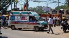 Καθησυχαστικός ο ΠΟΥ για τον θανατηφόρο ιο Νίπα: Ο κίνδυνος να επεκταθεί πέραν της Ινδίας είναι χαμηλός
