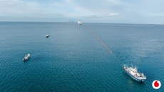 Vodafone: Nέα υποθαλάσσια διασύνδεση Κρήτης- Αθήνας μέσω Μήλου