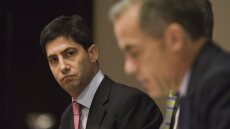 Ο Τραμπ προτείνει τον Κέβιν Γουόρς για τη θέση του προέδρου της Fed