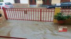 Η κακοκαιρία «χτυπάει» και τη Λήμνο: Πλημμύρισαν σπίτια στη Μύρινα
