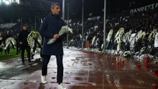  «ΠΑΟΚ παίξε για τον λαό σου που πέθανε στο δρόμο για να' ναι στο πλευρό σου»: Δάκρυσε η Τούμπα για τους αδικοχαμένους οπαδούς, βίντεο 