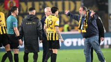 Ηλιόπουλος στην απολογία του για το ΑΕΚ-Ολυμπιακός: Δεν απείλησα και δεν έβρισα τον Μάκελι, είπα ότι αυτό που συμβαίνει είναι τρελό