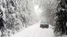 Χιόνισε σε Γρεβενά, Καστοριά, Κοζάνη και Φλώρινα, πού είναι απαραίτητες οι αλυσίδες στα οχήματα 