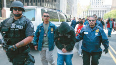 Υπό σοβαρή αμφισβήτηση το αφήγημα Τραμπ για την καταστολή της παράτυπης μετανάστευσης 