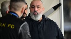 Καταγγελίες Καραπαπά για τραμπουκισμούς στο γήπεδο της ΑΕΚ σε Μεντιλίμπαρ και την αποστολή του Ολυμπιακού, δείτε βίντεο