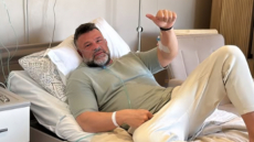 Στο νοσοκομείο ο Κώστας Σόμμερ: Προσέξτε την υγεία σας, γράφει