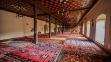 Προς απέλαση Μπαγκλαντεσιανός που συνελήφθη να λειτουργεί παράνομο τζαμί στην Αθήνα, ανακλήθηκε και η άδεια διαμονής του
