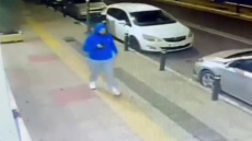 «Το πού ήταν μπλεγμένος ο γιος μου το ξέρει η μάνα του και η σύντροφός του» λέει ο πατέρας του 27χρονου που δολοφονήθηκε στη Νέα Πέραμο 