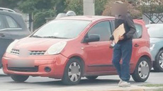 Το ελληνικό FBI αποκάλυψε σπείρα που έφερνε Ρουμάνους στην Αθήνα, τους κρατούσε ομήρους και τους έβαζε να ζητιανεύουν στα φανάρια