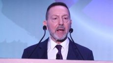 Στουρνάρας: Δεν επηρεάζει την κατεύθυνση της νομισματικής πολιτικής η ανατίμηση του ευρώ