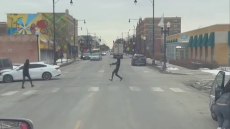 Δολοφονία μέρα μεσημέρι γυναίκας στο Σικάγο μπροστά στα μάτια της κόρης της
