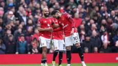 Premier League: Η Μάντσεστερ Γιουνάιτεντ νίκησε 2-0 την Τότεναμ και πατάει γερά στην 4αδα