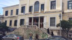 Μητέρα εγκατέλειψε το 9,5 ετών αυτιστικό παιδί της στα δικαστήρια Λαμίας