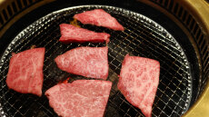 Γιατί οι Κινέζοι το γυρνάνε στο πανάκριβο «χοιρινό Wagyu»