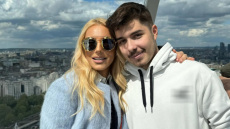 Η Έλενα Τσαβαλιά ποζάρει με τον γιο της στο Instagram