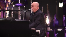 Ανησυχία για τον Μπίλι Τζόελ μετά την επιστροφή του στη σκηνή: Πιέζει τον εαυτό του περισσότερο από όσο επιτρέπει η κατάσταση της υγείας του