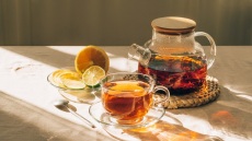 Μείγματα βοτάνων για ενέργεια: 5 blends πλούσια σε γεύση για ήπια τόνωση