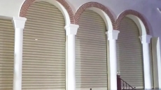 Ιερέας στον Κορυδαλλό έβαλε... ρολά σε εκκλησία μετά από διάρρηξη: «Κλείνουν το βράδυ και ανοίγουν το πρωί»
