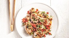 Η συνταγή της ημέρα: Μπουτάκια κοτόπουλου σε μπίρα. Το μενού της εβδομάδας (16/2 – 22/2)
