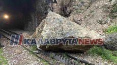 Βράχια έπεσαν στις γραμμές του Οδοντωτού λόγω κατολίσθησης, ακυρώθηκαν δρομολόγια