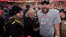 Η μητέρα του Τράβις Κέλσι μίλησε για τις προετοιμασίες του γάμου του με την Τέιλορ Σουίφτ