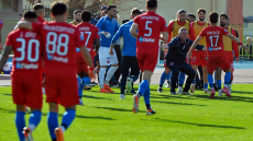 Ο Πανιώνιος έβαλε... φωτιά στην κορυφή και ονειρεύεται επιστροφή στη Super League, 2-0 εκτός έδρας την Καλαμάτα, δείτε τα γκολ 